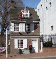 100_0365.JPG

BETSY ROSS HOUSE